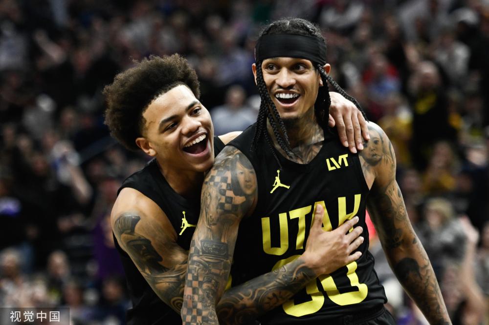 而在场外 而在场外