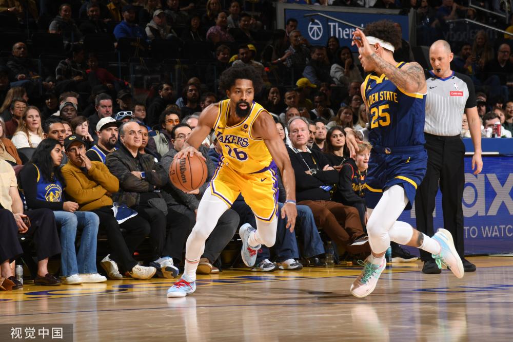 西甲联赛：巴塞罗那以1比0击败马德里竞技